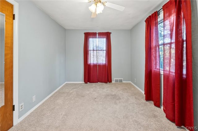 3637 Doyle Road, Lysander, NY 13027