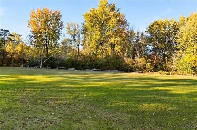 3637 Doyle Road, Lysander, NY 13027