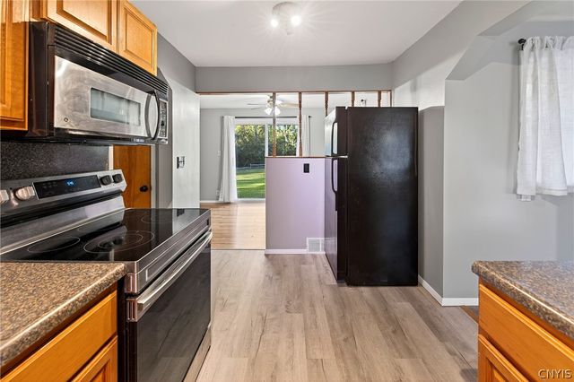 3637 Doyle Road, Lysander, NY 13027