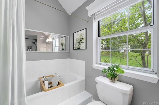 2 Perry Street, Cortlandt Manor, NY 10567