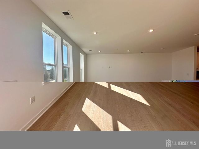 63 Park Avenue, North Brunswick, NJ 08902