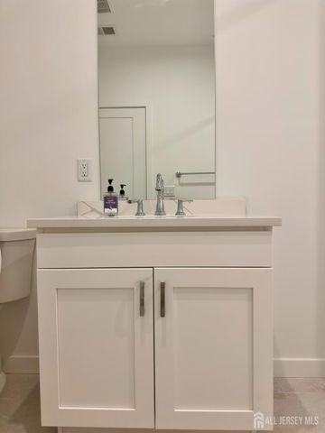 63 Park Avenue, North Brunswick, NJ 08902