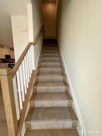 63 Park Avenue, North Brunswick, NJ 08902