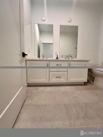 63 Park Avenue, North Brunswick, NJ 08902