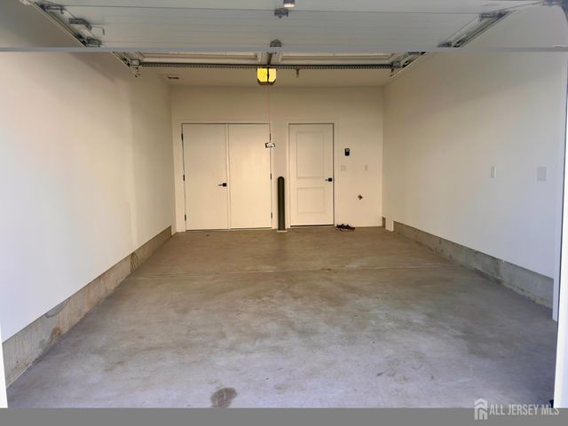 63 Park Avenue, North Brunswick, NJ 08902
