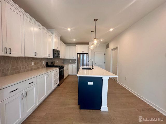 63 Park Avenue, North Brunswick, NJ 08902