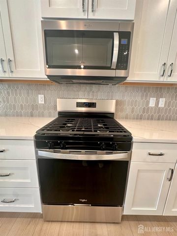 63 Park Avenue, North Brunswick, NJ 08902