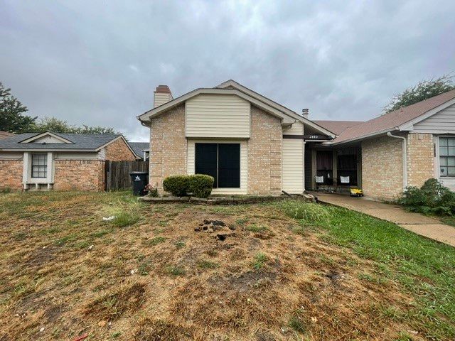 2440 Sunflower Drive, Arlington, TX 76014