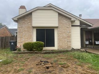2440 Sunflower Drive, Arlington, TX 76014