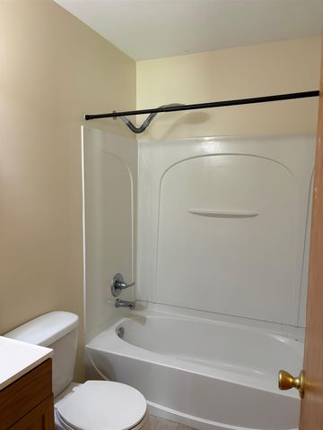 422 N Clayton Ave, Wichita, KS 67203