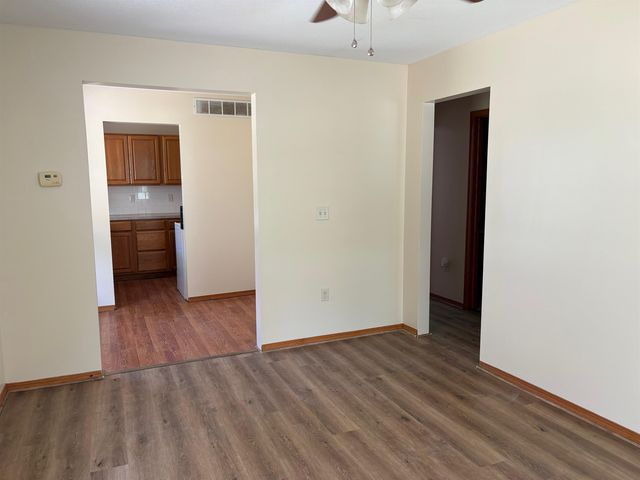 422 N Clayton Ave, Wichita, KS 67203