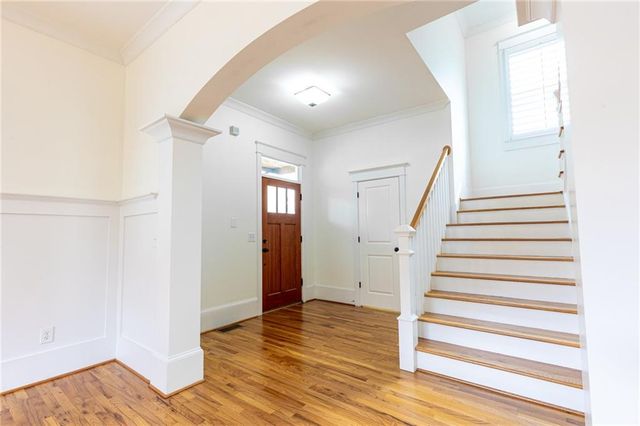 2288 Oakview Road NE, Atlanta, GA 30317