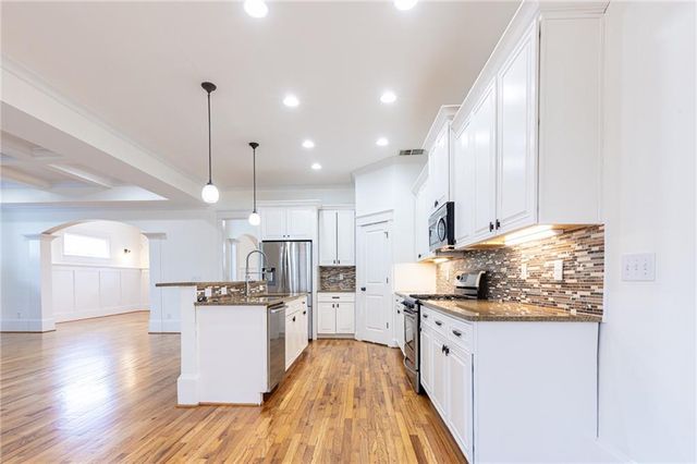 2288 Oakview Road NE, Atlanta, GA 30317