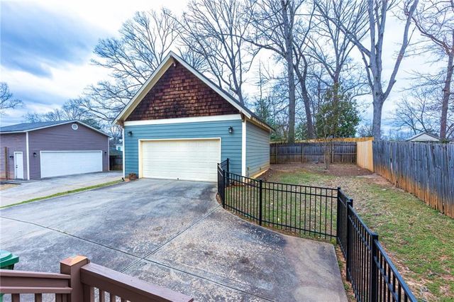 2288 Oakview Road NE, Atlanta, GA 30317