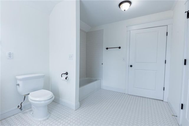 2288 Oakview Road NE, Atlanta, GA 30317