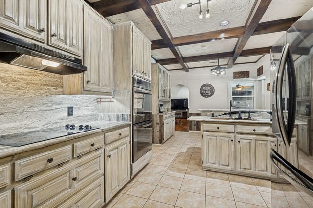 316 Inverness Drive, Trophy Club, TX 76262