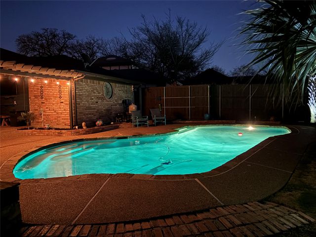 316 Inverness Drive, Trophy Club, TX 76262