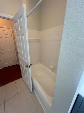 18001 RICHMOND PLACE DRIVE 425, Tampa, FL 33647