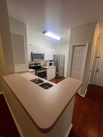 18001 RICHMOND PLACE DRIVE 425, Tampa, FL 33647