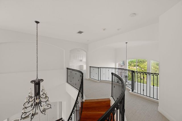 10105 Pickfair DR, Austin, TX 78750