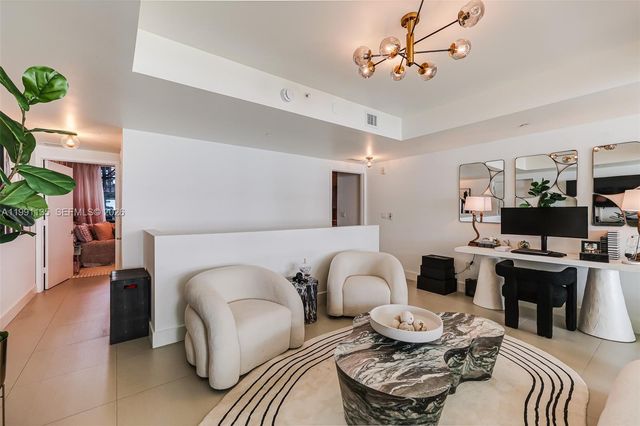 6000 Collins Ave 523, Miami Beach, FL 33140