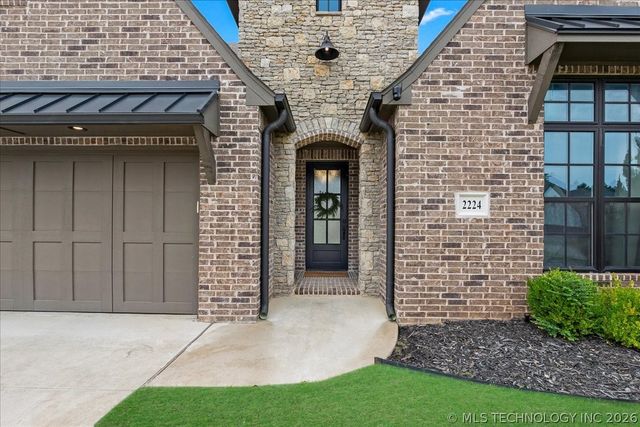 2224 W Decatur Street, Broken Arrow, OK 74011