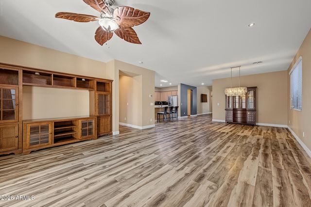 18527 W SURPRISE FARMS Loop N, Surprise, AZ 85388