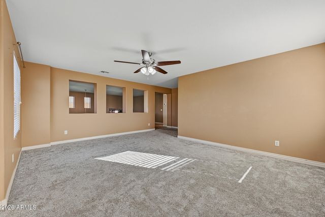 18527 W SURPRISE FARMS Loop N, Surprise, AZ 85388