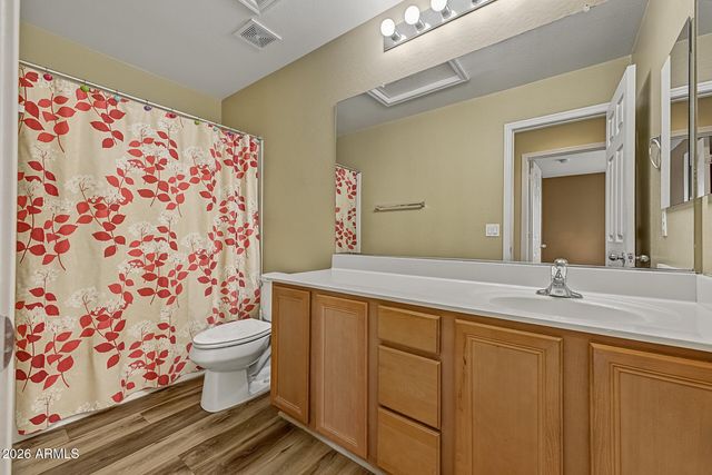 18527 W SURPRISE FARMS Loop N, Surprise, AZ 85388
