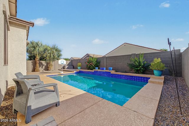 18527 W SURPRISE FARMS Loop N, Surprise, AZ 85388