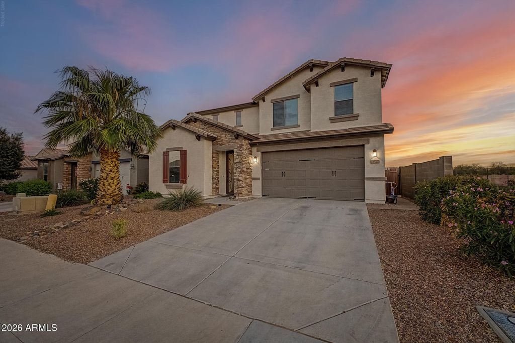 18527 W SURPRISE FARMS Loop N, Surprise, AZ 85388