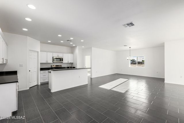 5738 E Hermans Road, Tucson, AZ 85756