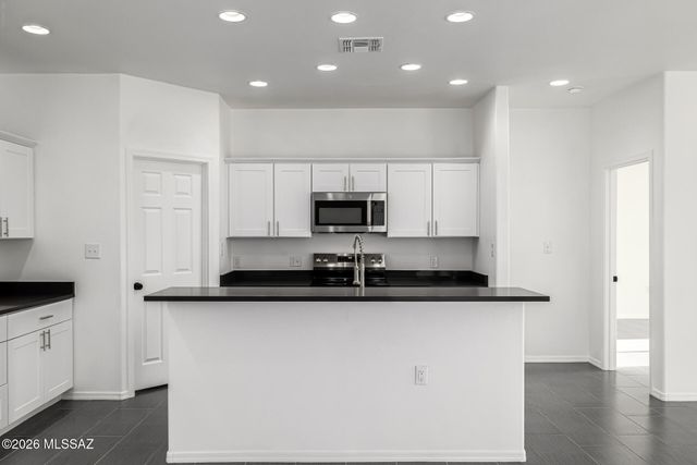 5738 E Hermans Road, Tucson, AZ 85756