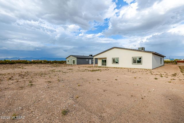 5738 E Hermans Road, Tucson, AZ 85756