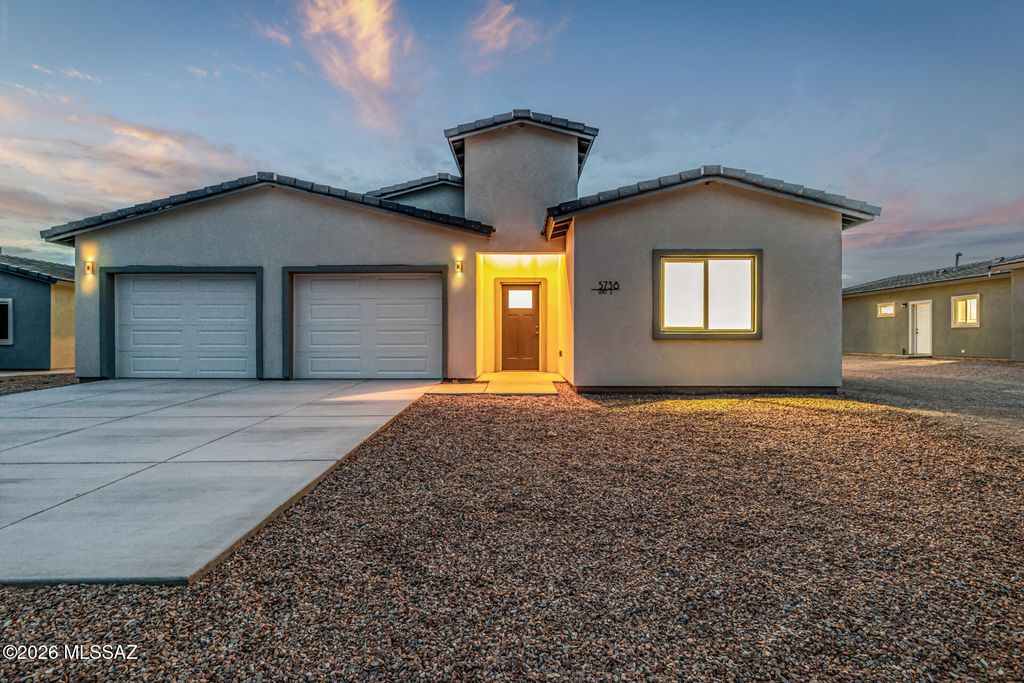 5738 E Hermans Road, Tucson, AZ 85756