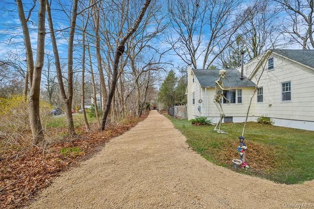 120 Lincoln Road, Medford, NY 11763