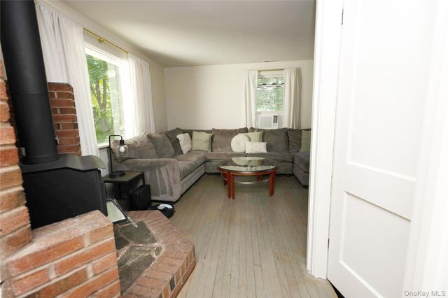 120 Lincoln Road, Medford, NY 11763