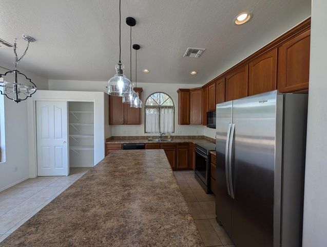3664 E Sebastian Lane, Gilbert, AZ 85297