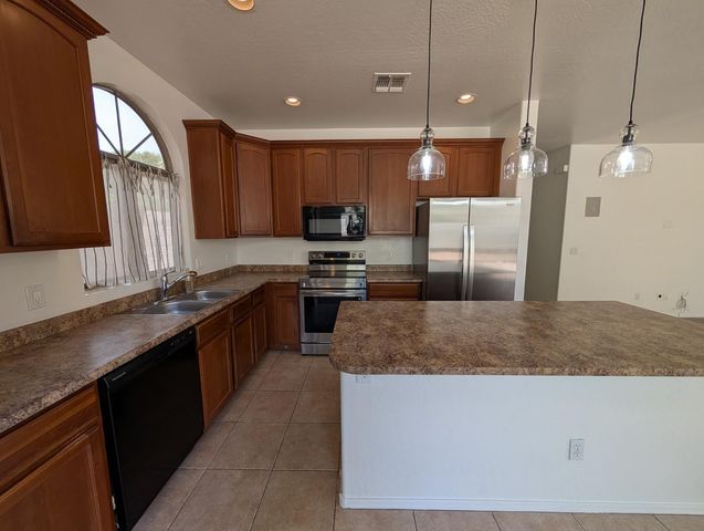 3664 E Sebastian Lane, Gilbert, AZ 85297