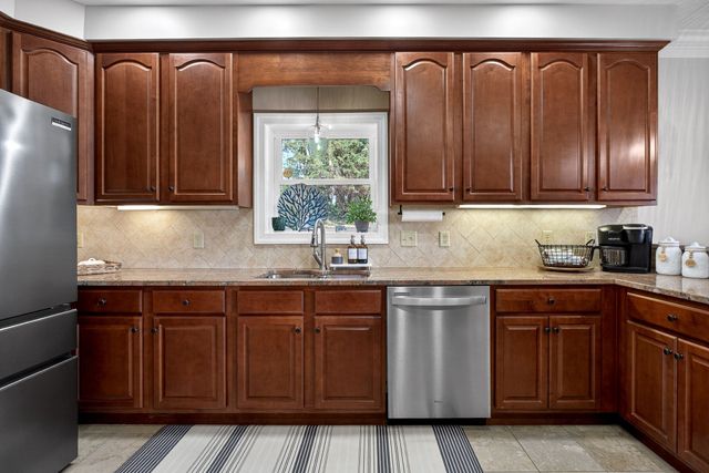 7100 Dale Ridge Rd Unit B1, Lancaster, TN 38569