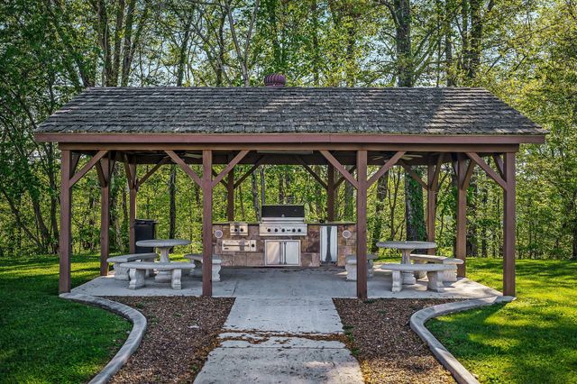 7100 Dale Ridge Rd Unit B1, Lancaster, TN 38569
