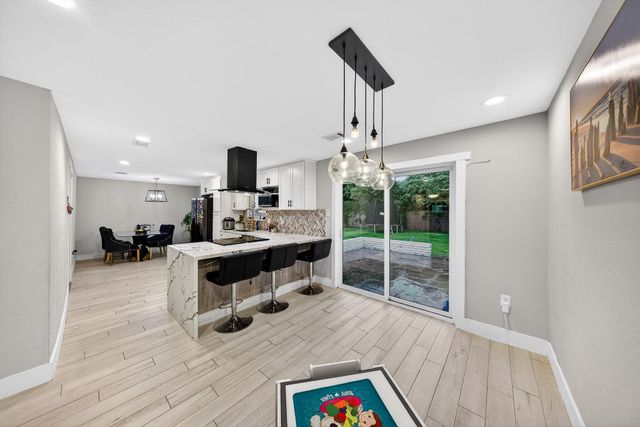 6215 Great Oaks Drive, Houston, TX 77050