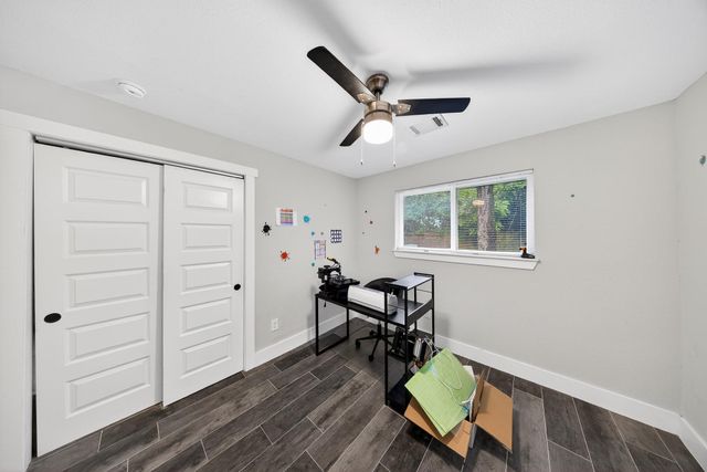6215 Great Oaks Drive, Houston, TX 77050