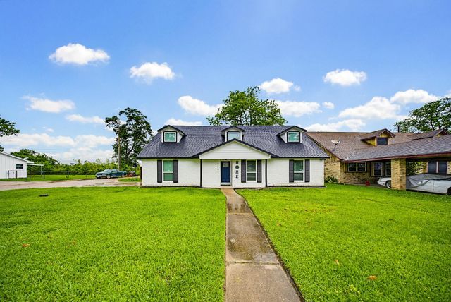 6215 Great Oaks Drive, Houston, TX 77050