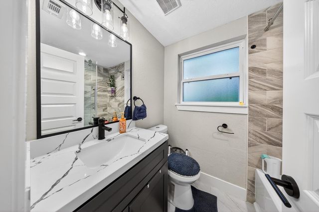 6215 Great Oaks Drive, Houston, TX 77050