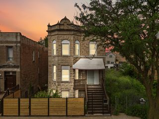 1532 S Homan Avenue, Chicago, IL 60623