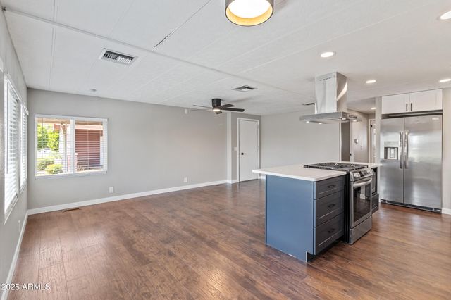 2401 W SOUTHERN Avenue 224, Tempe, AZ 85282