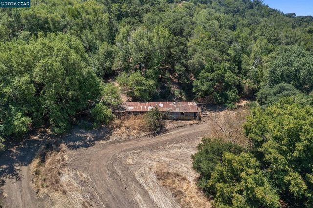 1180 Bear Creek Rd, Martinez, CA 94553