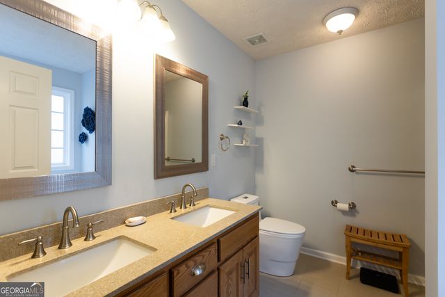 164 Laurel Lane, Social Circle, GA 30025