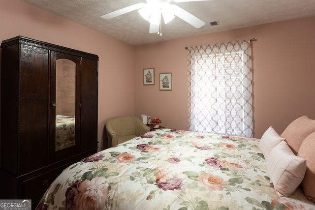 164 Laurel Lane, Social Circle, GA 30025